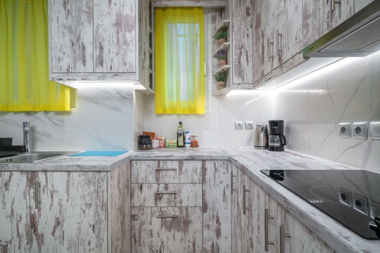 Modern & Stylish Apt At The Heart Of Athens Apartment ภายนอก รูปภาพ